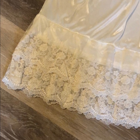 Size large dress extender - Picture 2 of 2